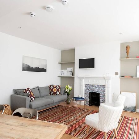 Stylish 2Br Home In West Kensington , 4 Guests Londra Exterior foto